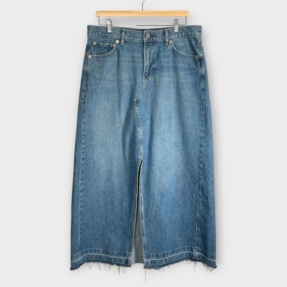 Gap Front Split Frayed Bottom Maxi Denim Skirt Women's 32 / 14 Blue Medium Wash
